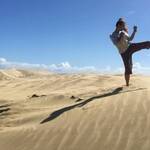 Immagine: 17_Marcella Zandonai_"Allenamento o pura esibizione sulle dune nelle vicinanze di Bordeaux, Francia?"