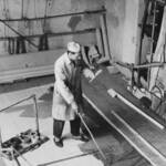 Immagine: 1_Arianna Fracalossi_il nonno, Mariano Fracalossi, al lavoro