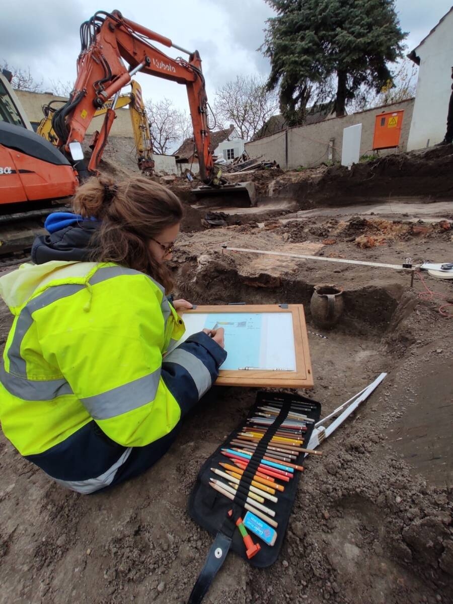 Immagine: 2_Attività di documentazione in cantiere