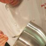 Immagine: 2_Denis Franceschini_Denis in cucina