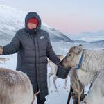 Immagine: 2_Serena Beber_con le renne in Norvegia