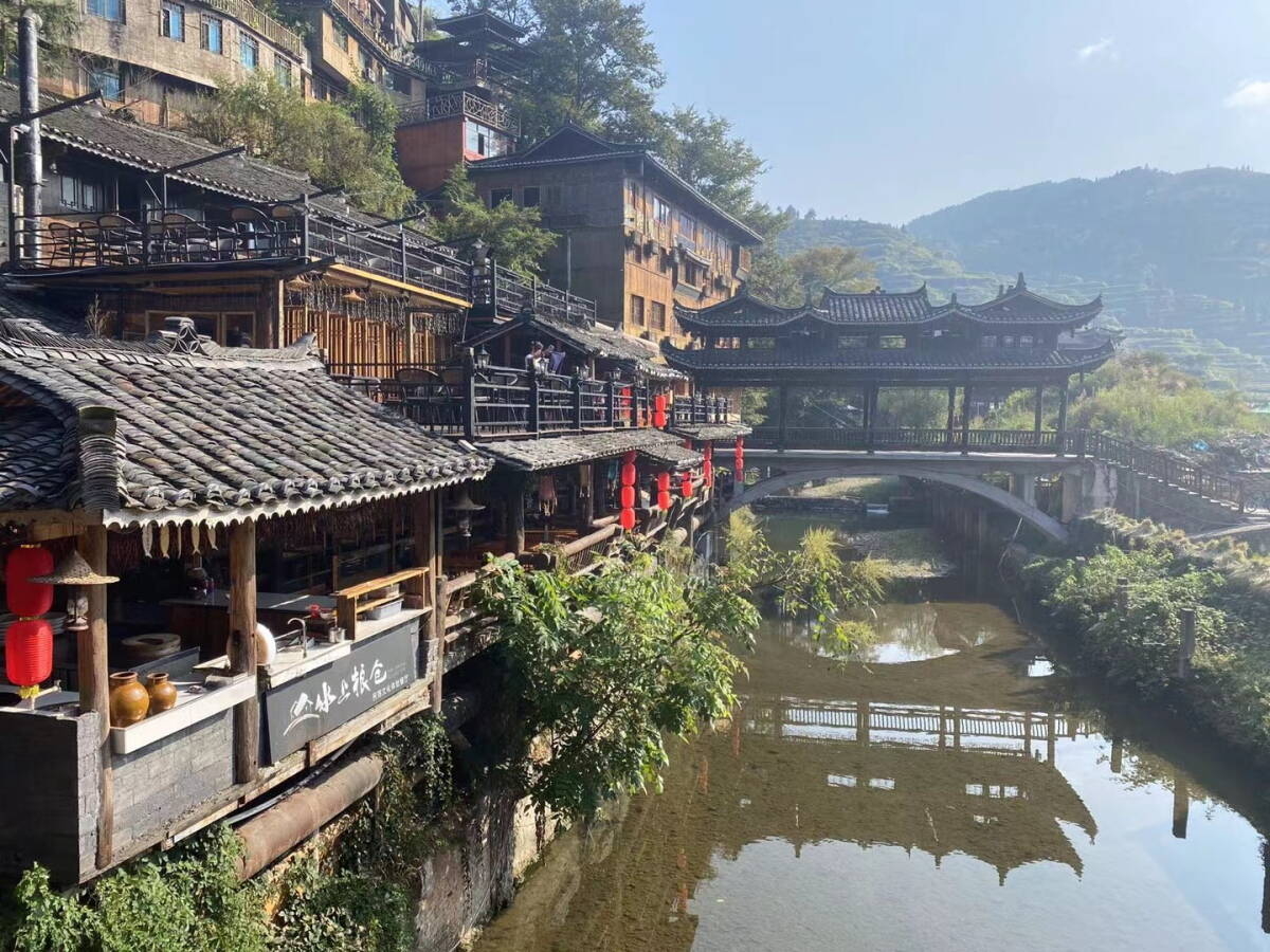 Immagine: 2_Villaggio Miao