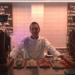 Immagine: 5_Emiliano Valcanover_nella gastronomia