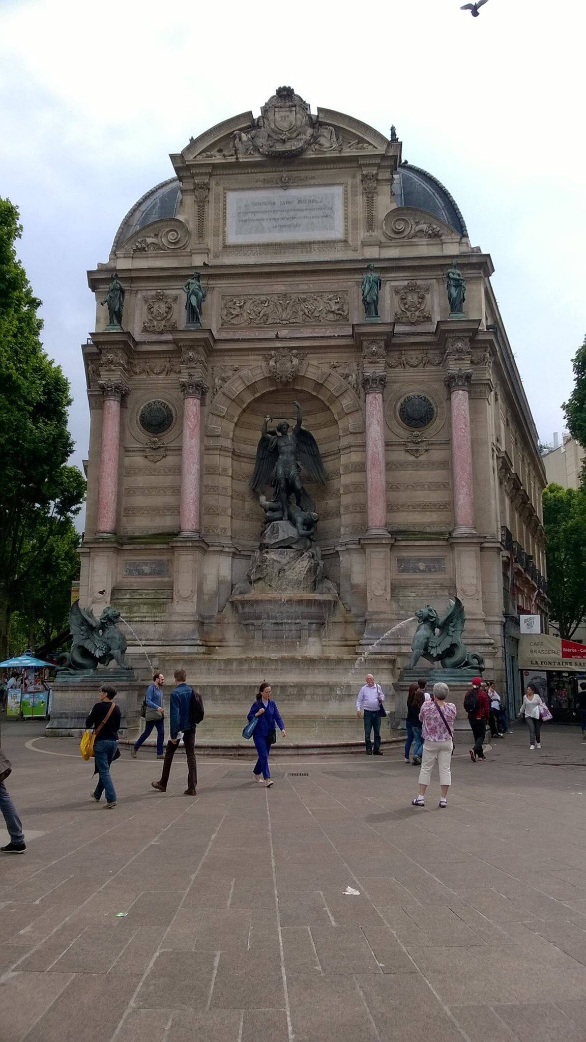 Immagine: 7 Place Saint-Michel