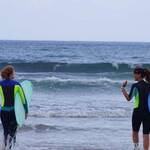 Immagine: 8_Marcella Zandonai_"Giornata di surf con un'amica nel sud della Francia"