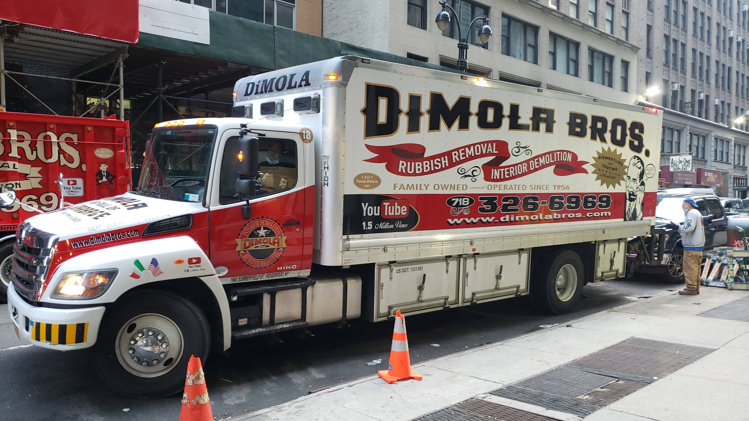 Immagine: Al lavoro con Dimola Waste