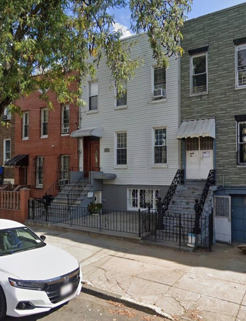 Immagine: casa dove Michael è cresciuto a Brooklyn