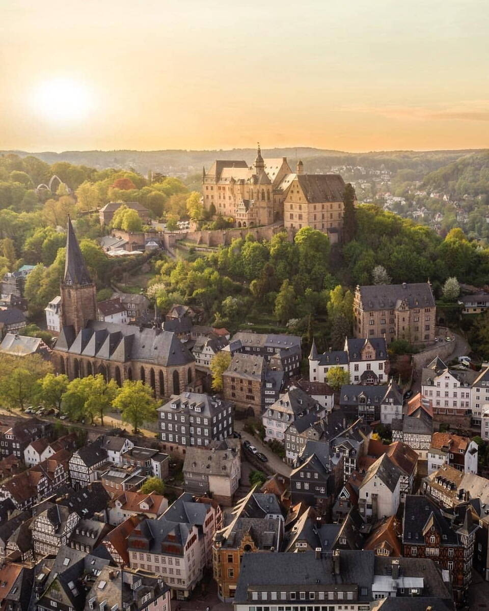Immagine: marburg al tramonto
