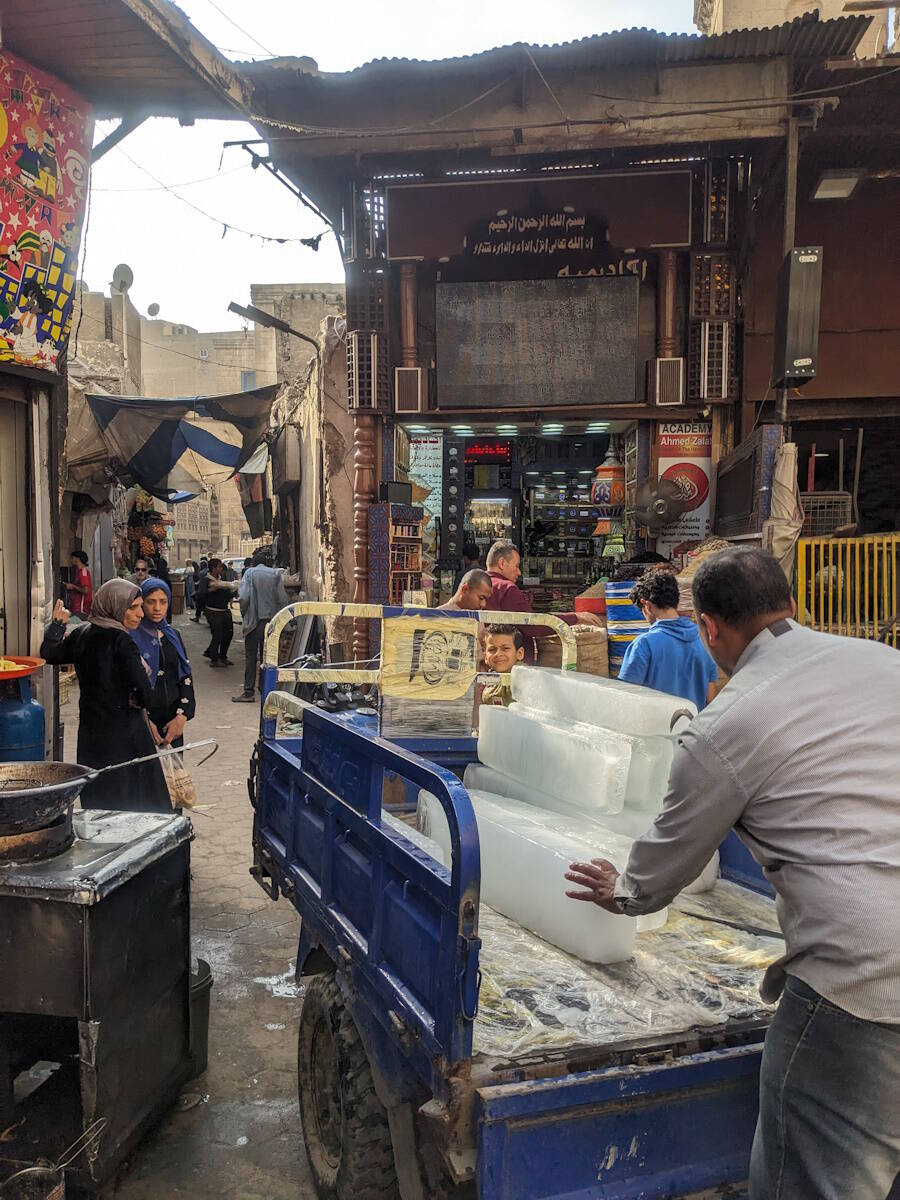Immagine: Strade animate della Cairo vecchia