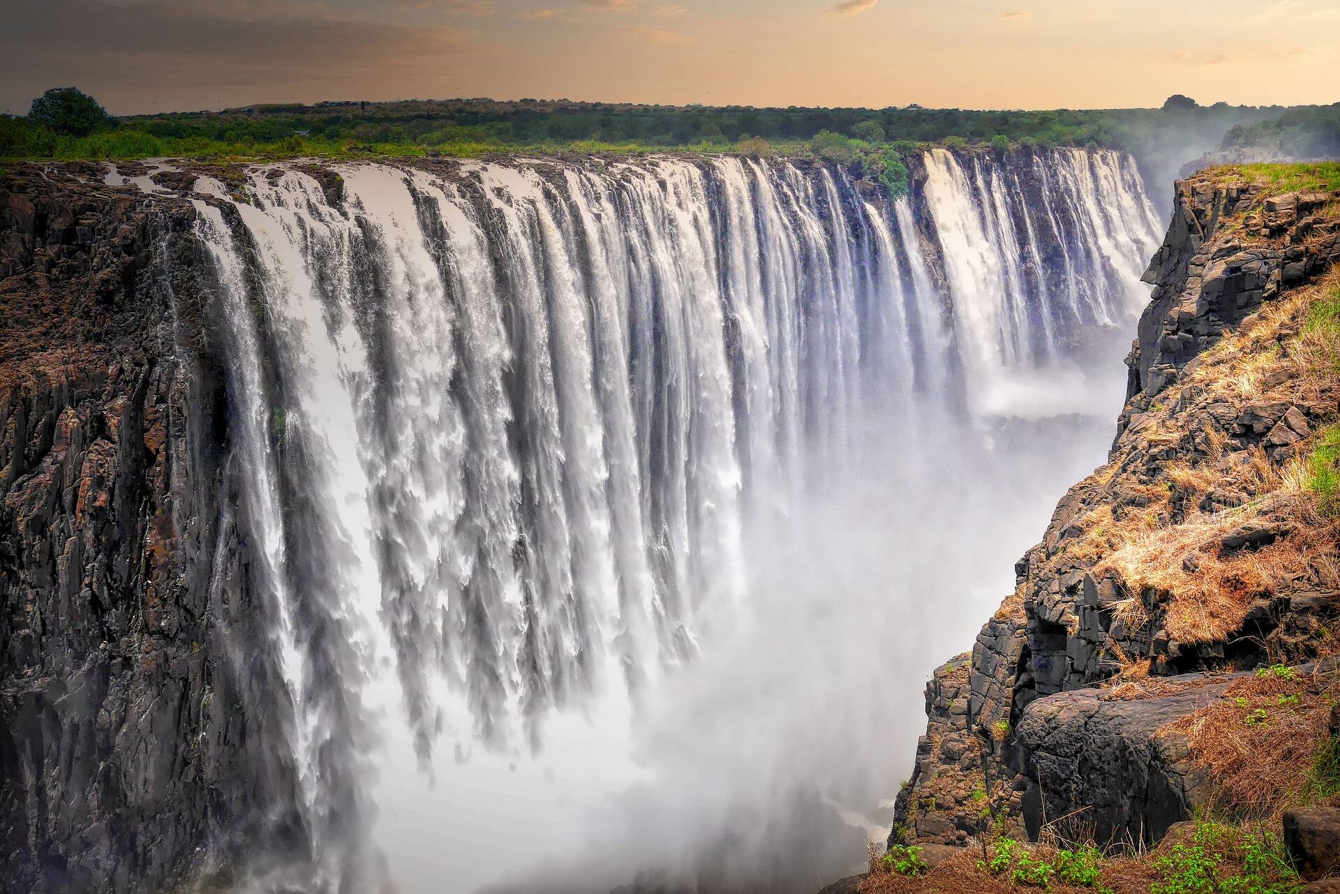 Immagine: victoria-falls-5903496_1920
